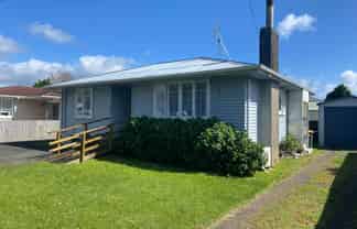 42 Beach Road, Katikati