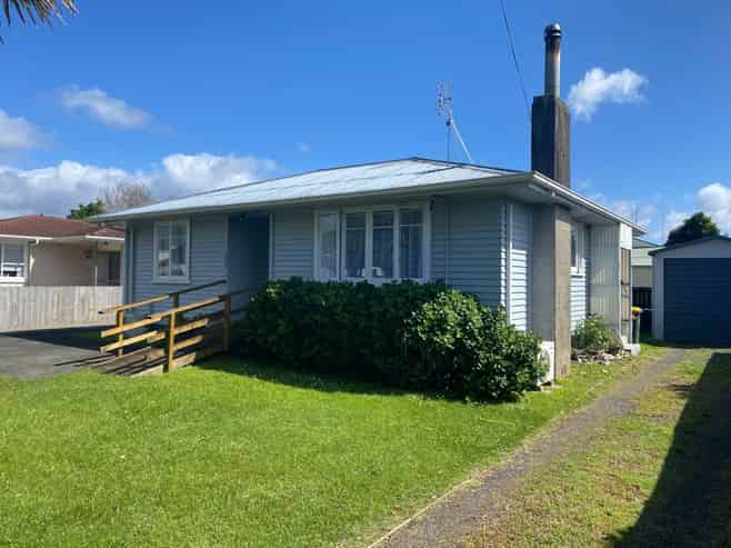 42 Beach Road, Katikati