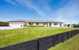 25 Paradise Avenue, Feilding