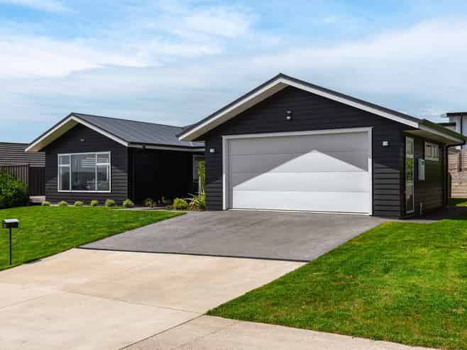 25 Harakeke Drive, Wharewaka