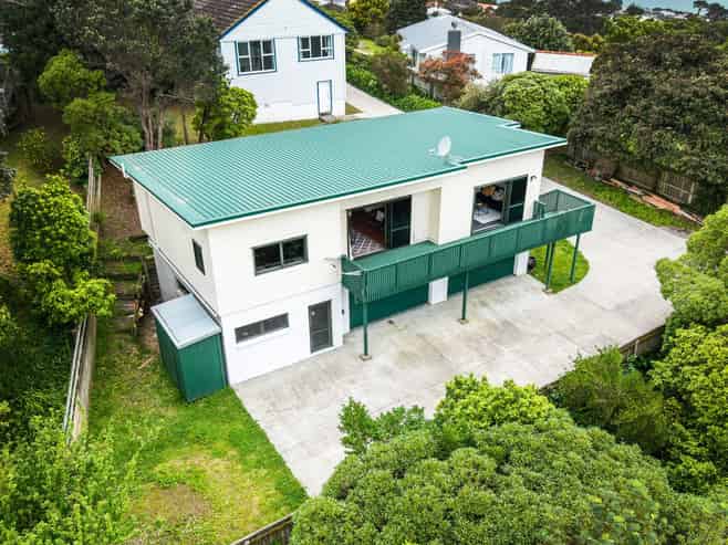 25a Hiwi Crescent, Titahi Bay