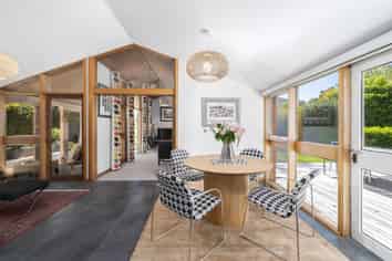 21 Desmond Street, Fendalton