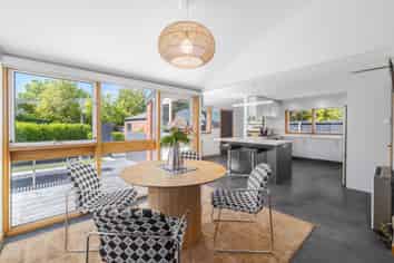 21 Desmond Street, Fendalton