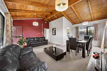 2/40 Savoy Road, Glen Eden