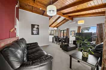 2/40 Savoy Road, Glen Eden