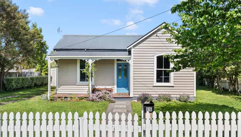 86 Fox Street, Featherston