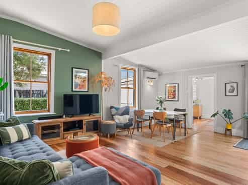 86 Fox Street, Featherston