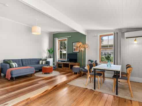 86 Fox Street, Featherston