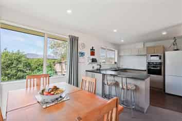 16 Chamberlain Lane, Rangiora