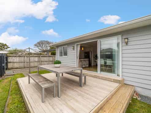 2 Mitre Grove, Trentham