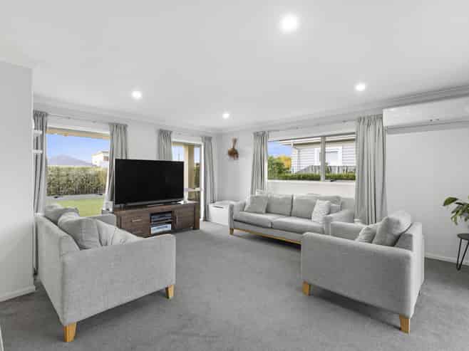 64 Wattle Drive, New Brighton