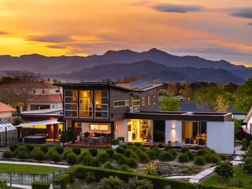 12 Golf View Close, Fairhall