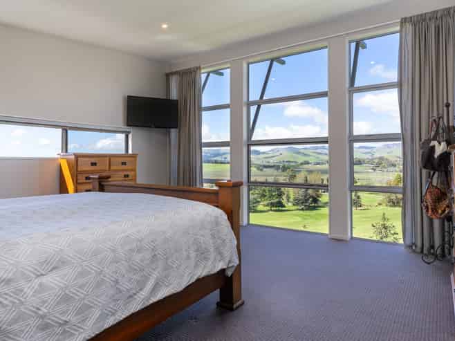 12 Golf View Close, Fairhall