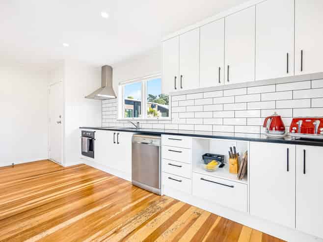 38 Woodside Road, Massey