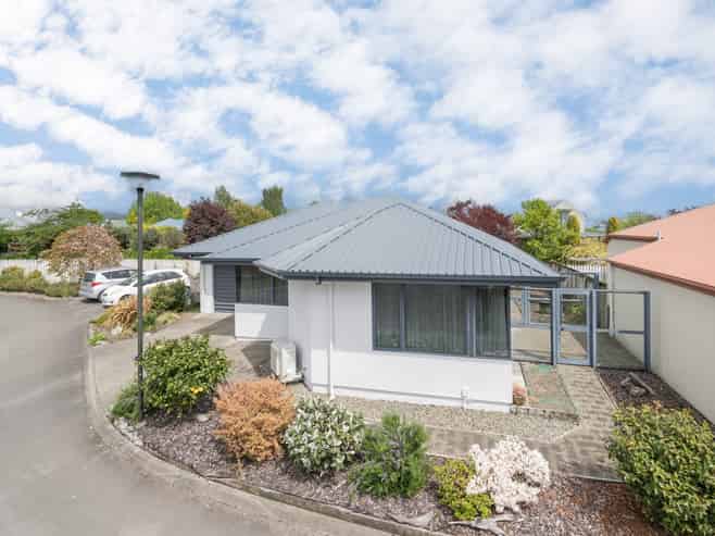 12 Hawthorn Way, Richmond