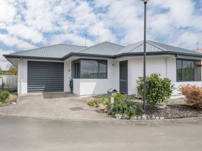 12 Hawthorn Way, Richmond