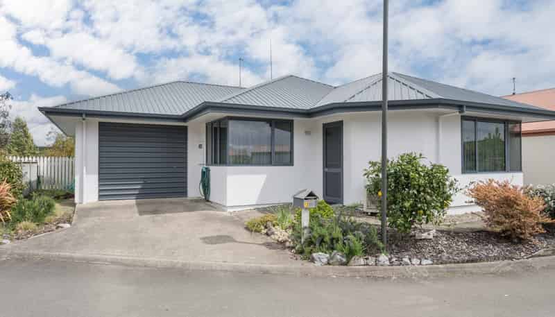 12 Hawthorn Way, Richmond