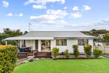 8 Babington Place, Torbay