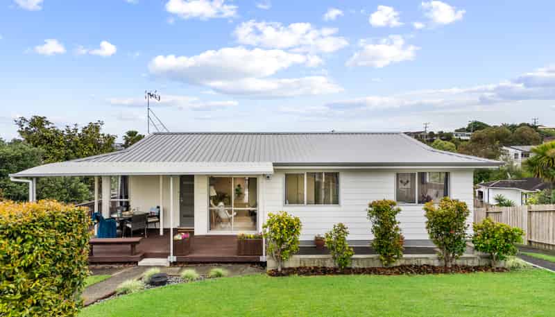 8 Babington Place, Torbay