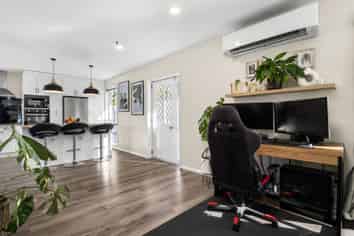 2/61 Laing Crescent, Heathcote Valley