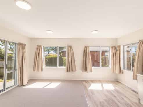 18H Defoe Place, Waltham