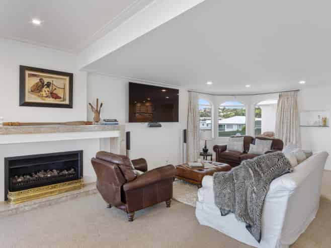 14 Charles Street, Westshore