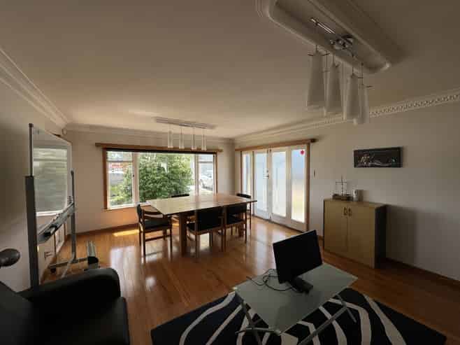 Commercial zoning central lease opportunity