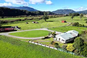  200 Golf Links Road, Kaiata