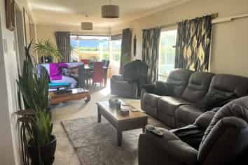  200 Golf Links Road, Kaiata
