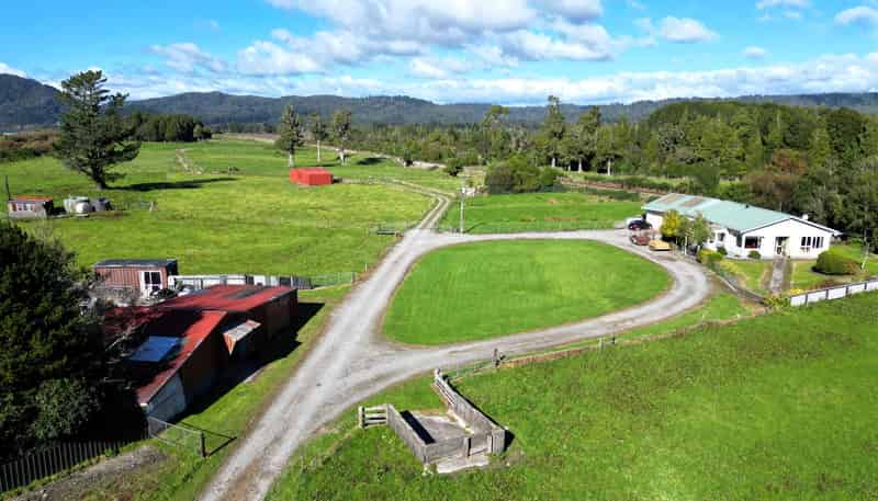  200 Golf Links Road, Kaiata