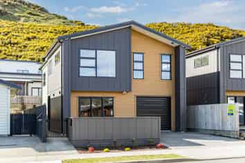 41 Farnworth Terrace, Churton Park