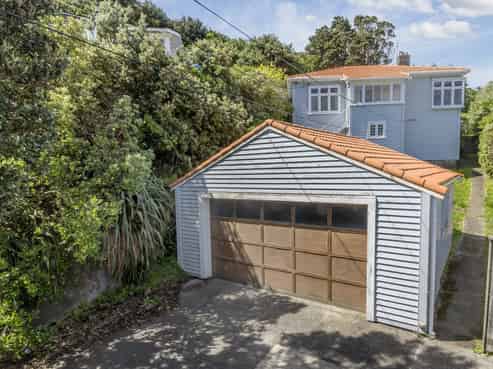 155 Severn Street, Island Bay