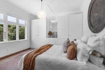 155 Severn Street, Island Bay