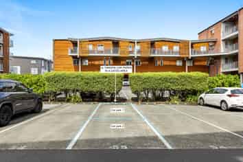 102A/160 Hobsonville Point Road, Hobsonville