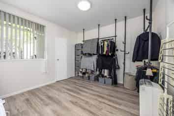 1B/9 Upper Queen Street, Newton