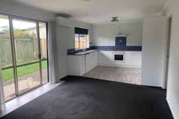 27A Enderley Avenue, Enderley