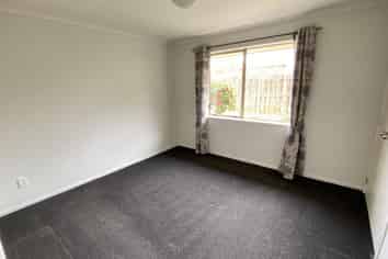 27A Enderley Avenue, Enderley