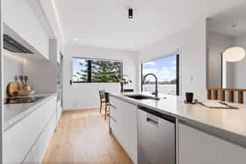 85A Awaroa Road, Sunnyvale