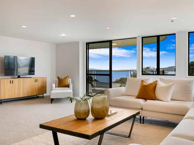 4C/173 Hurstmere Road, Takapuna