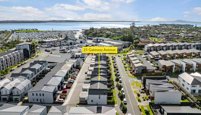 25 Gateway Avenue, Beachlands