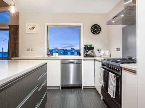 7 Aoraki Rise, Aotea