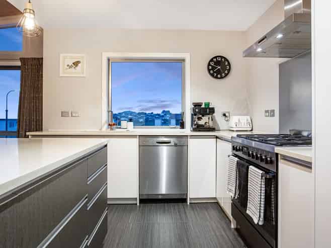 7 Aoraki Rise, Aotea