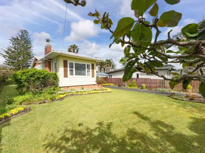 25 Margan Avenue, New Lynn