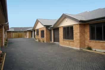 6h Jones Crescent, Melville