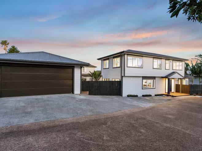 19I Paparoa Road, Cockle Bay
