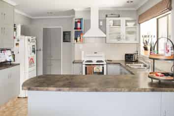 175 Tremaine Avenue, Westbrook