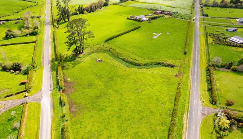 221 Stanley Road, Te Popo