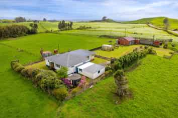221 Stanley Road, Te Popo
