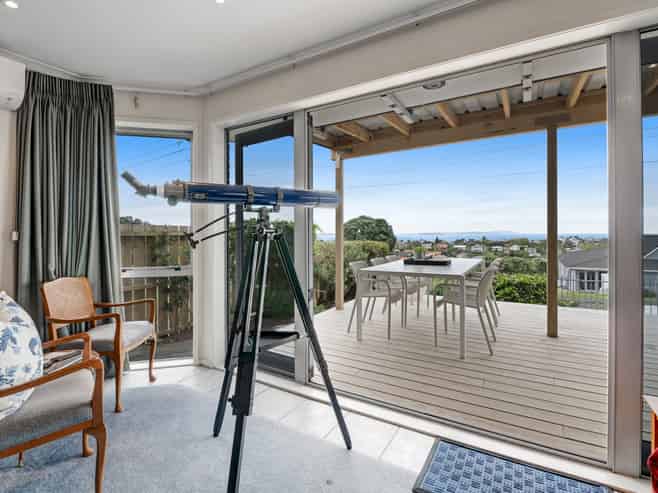 43 Waiora Road, Stanmore Bay