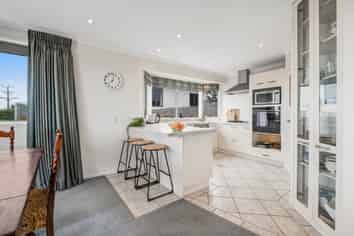 43 Waiora Road, Stanmore Bay